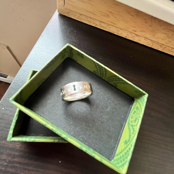 Tiffany diamond key hole ring - Picture 3 of 5